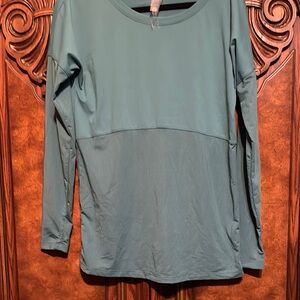 Fabletics Green Fitted Long Sleeve Hoodie